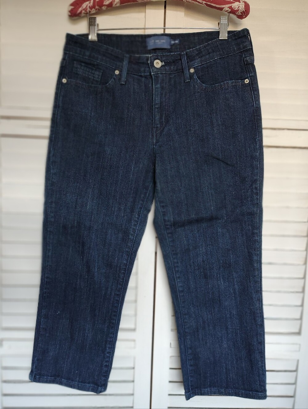 Levi's Dark Wash Capri Jeans